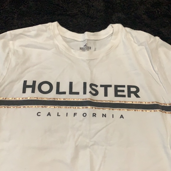 Hollister California Women’s Shirt - Picture 2 of 6